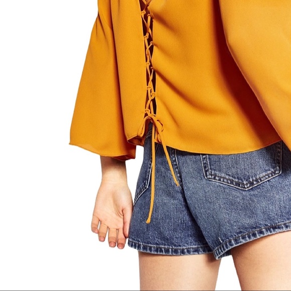 ZARA | Bell Sleeve Flowy Blouse Top - Picture 4 of 5